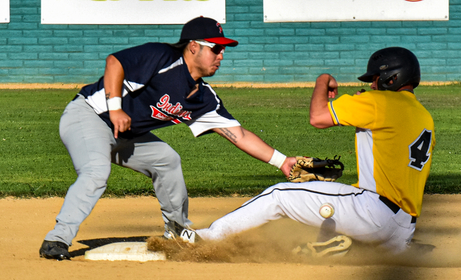 Dazzling pitching, clutch hitting in 6-0 Colt 45s win over Fairfield