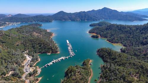 Overhead view of a portion of Shasta Lake (courtesy of WorldAtlas.com).